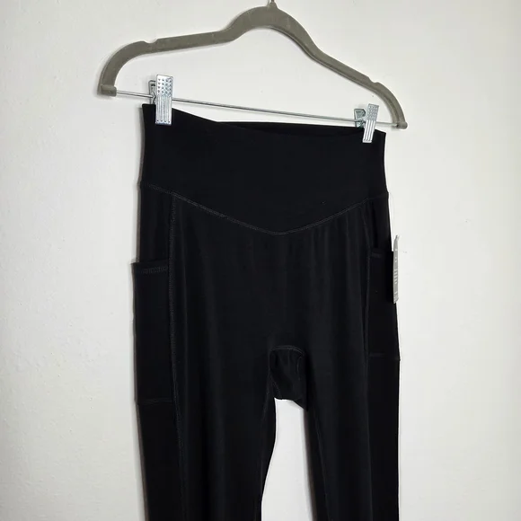 NAMARIE Sylvende Hemp yarn Classic High-Waist Black Non-Toxic Leggings M NWT - Picture 3 of 8